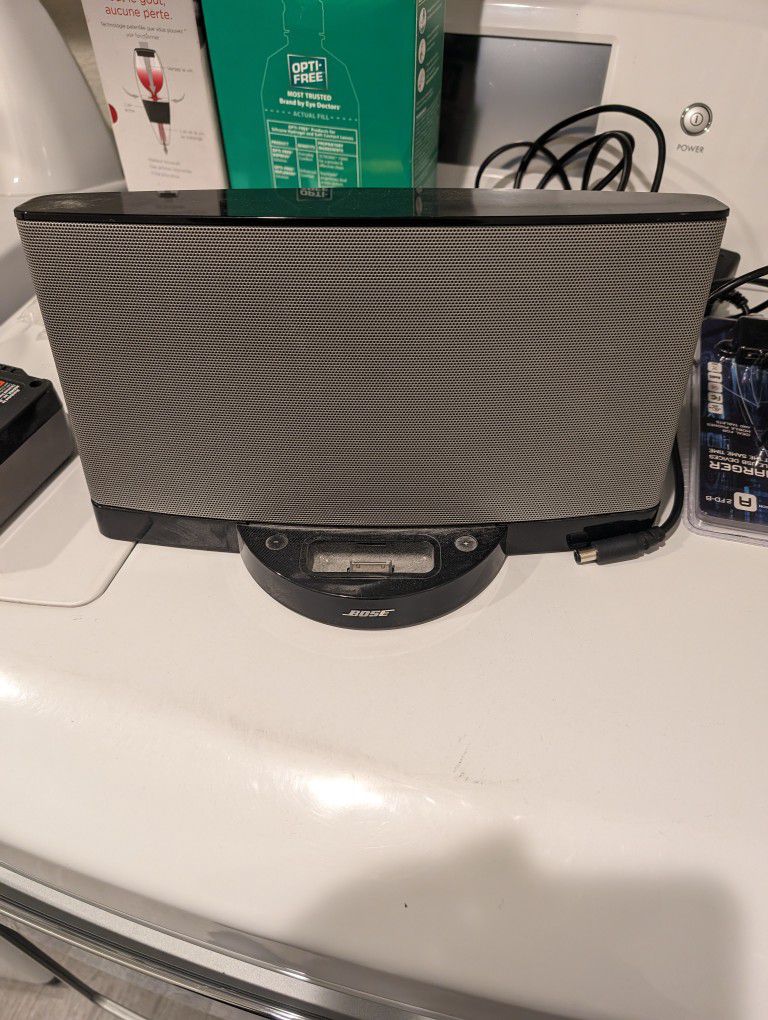 Bose Speaker With Aux Port 
