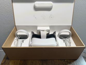 Meta Quest 2 128GB VR Headset w/ Controllers & Original Box