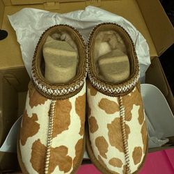 Rare Women’s Cowhide Uggs 