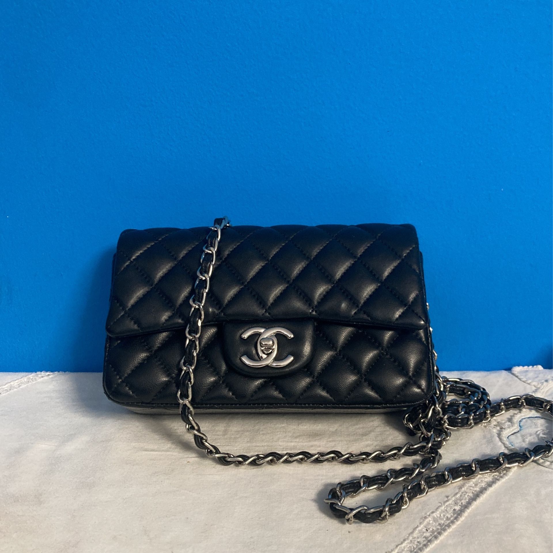 Cartera Chanel, Negra, Copia Muy Buena