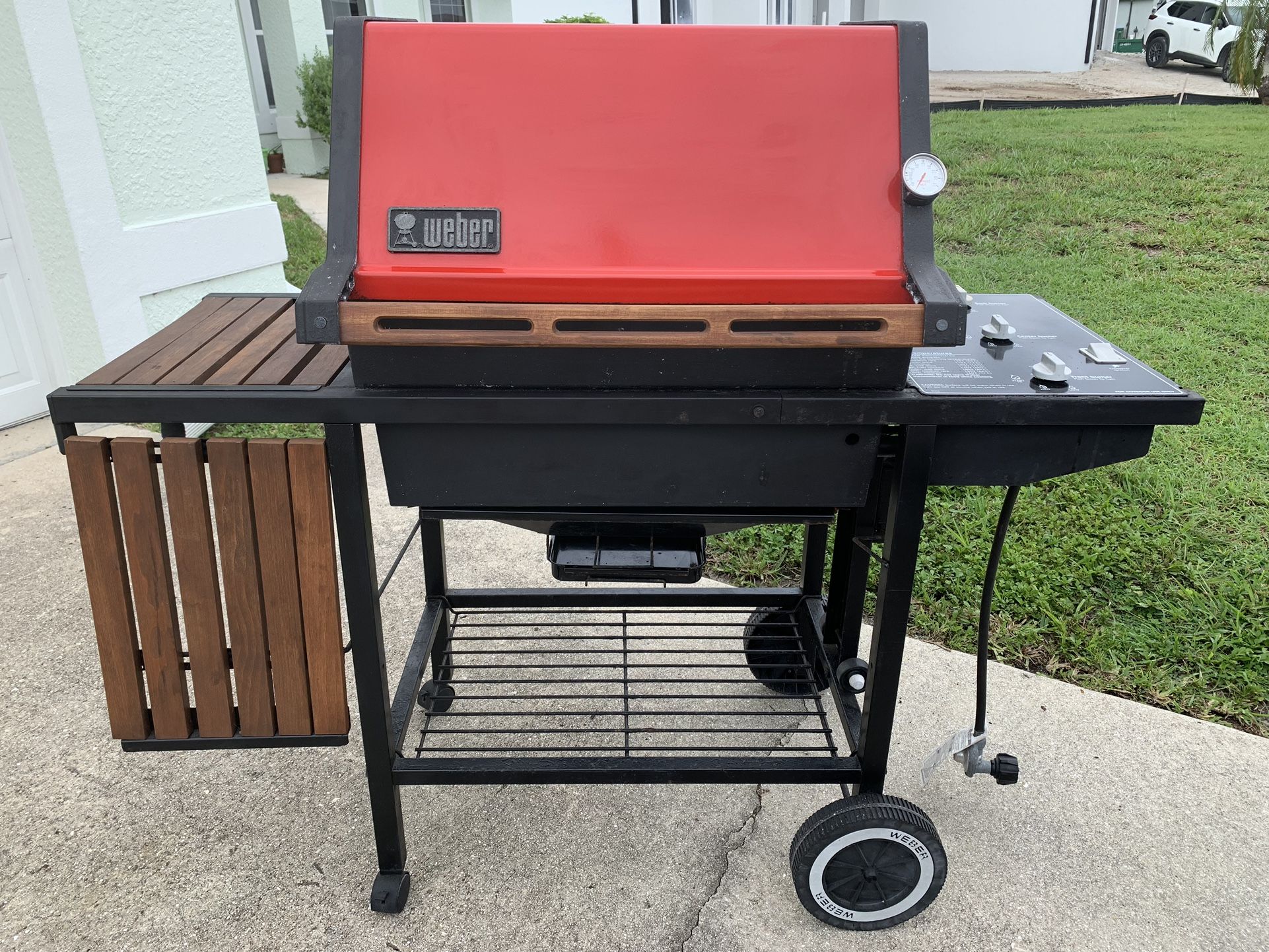Classic Weber Genesis 1000 “Redhead” Propane Grill