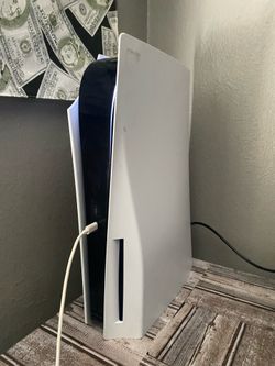 Ps5 With 2 controllers