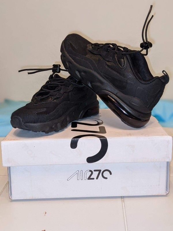 Mid-Century Modern Italian Asian Box in Wood and Beige Paper, 1950sNike Air Max 270 React