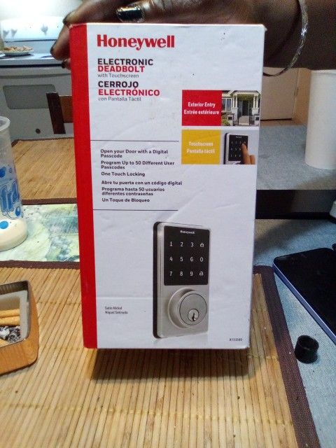 Electronic Dead Bolt