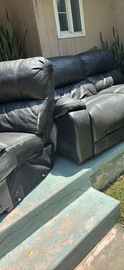 FREE FREE SOFAS