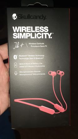 Skull candies bluetooth earbuds
