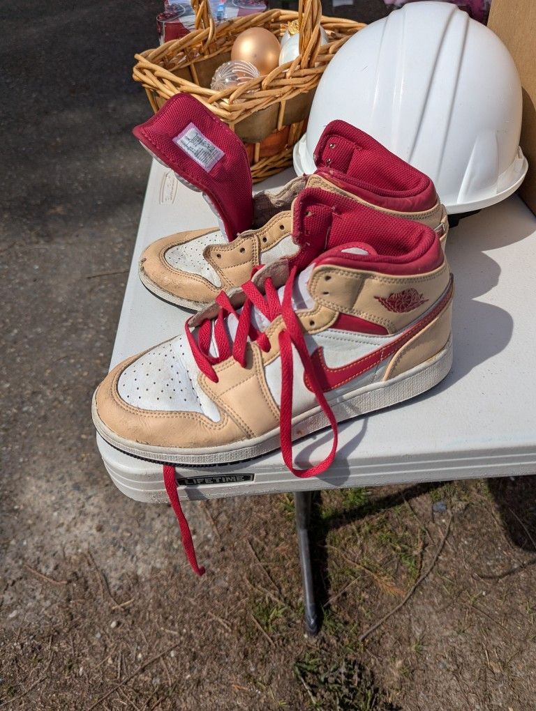 Air Jordans Size 5 Not In Good Shape