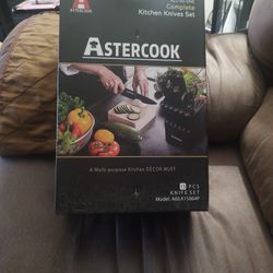 New In Box Astercook Complete Kitchen Block And Knives Set With Knife Sharpener 