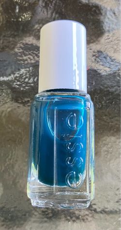 “Pen & Inky” Essie Nail Polish 5ml/0.16oz bottle(New)