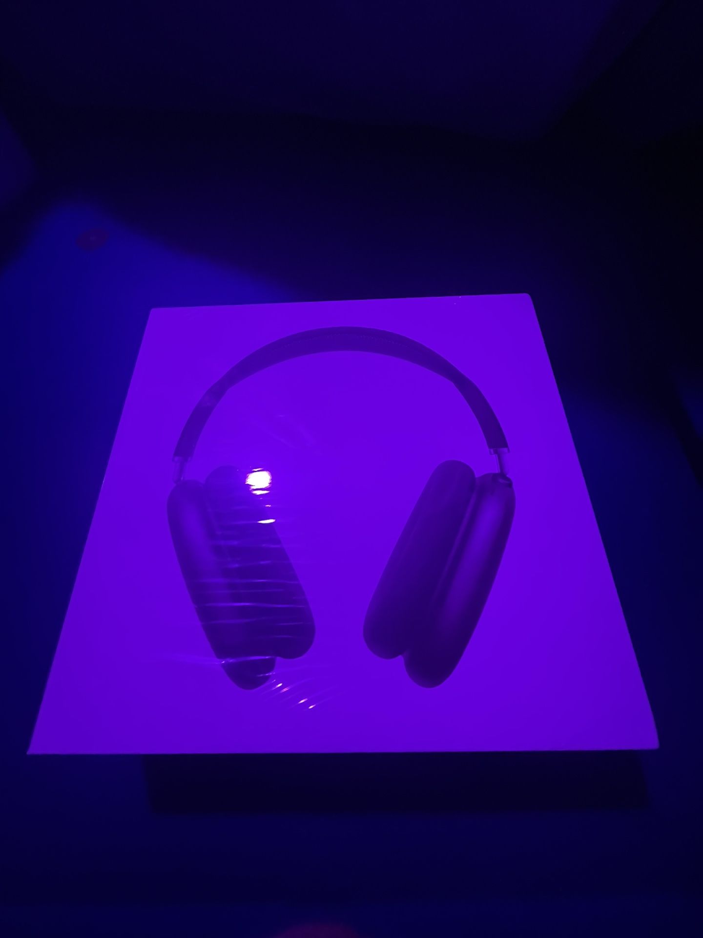 max headphones- Midnight color way- Brand new- unopened