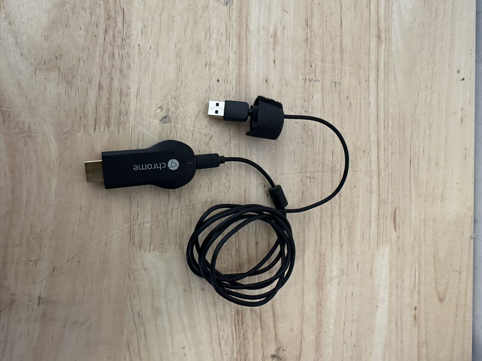 Google Chromecast 1st Gen HDMI Streaming Media Player, Original Model