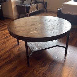 Round Wood Coffee Table with Metal Base – Solid & Stylish