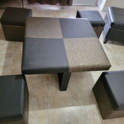 Table With 4 Stools 