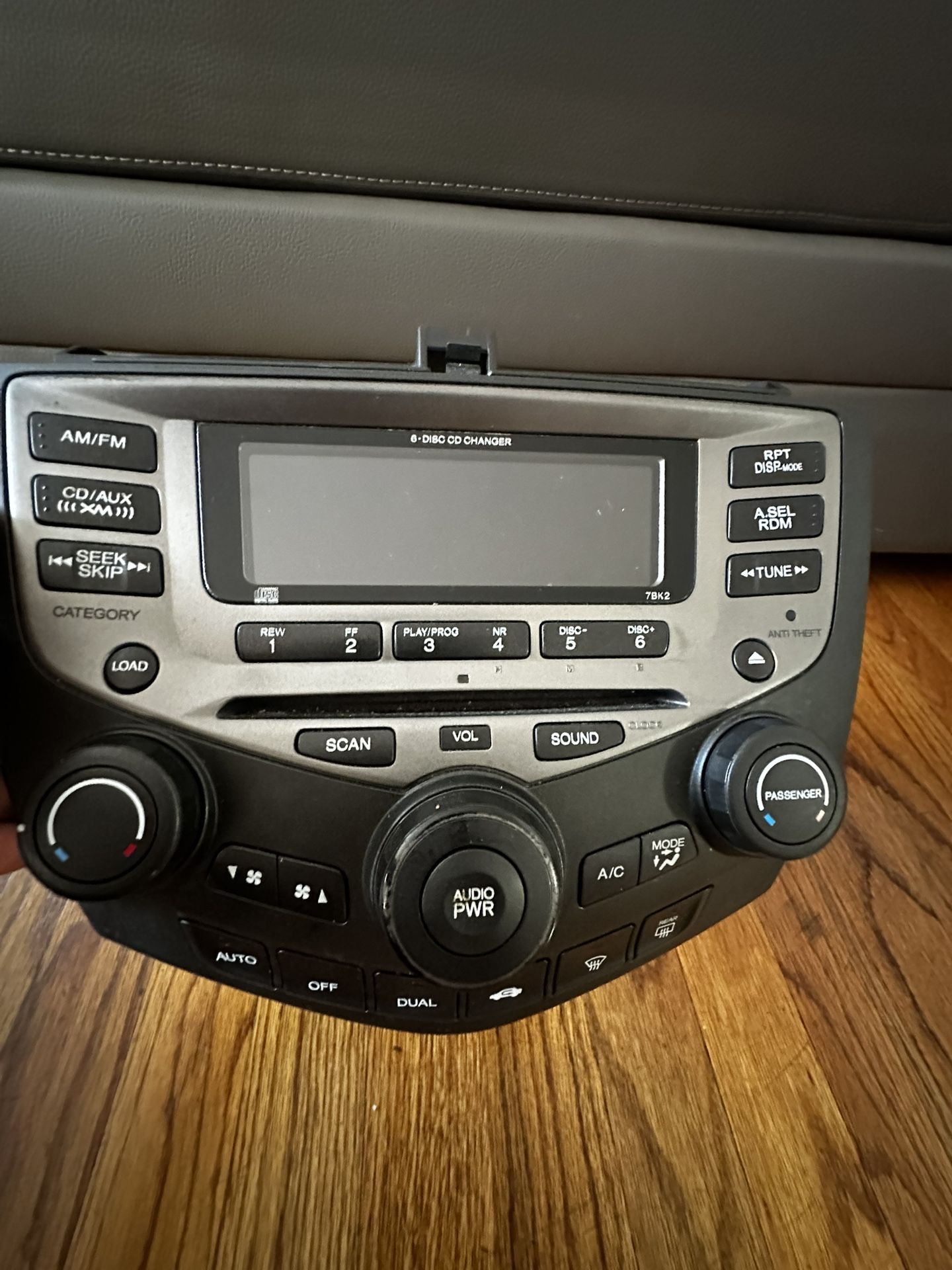 2004-2007 HONDA ACCORD Radio Original