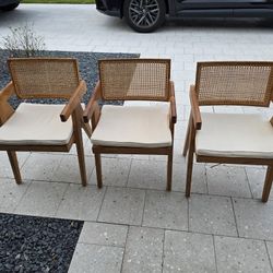 Wooden Chairs Designer With Cushion