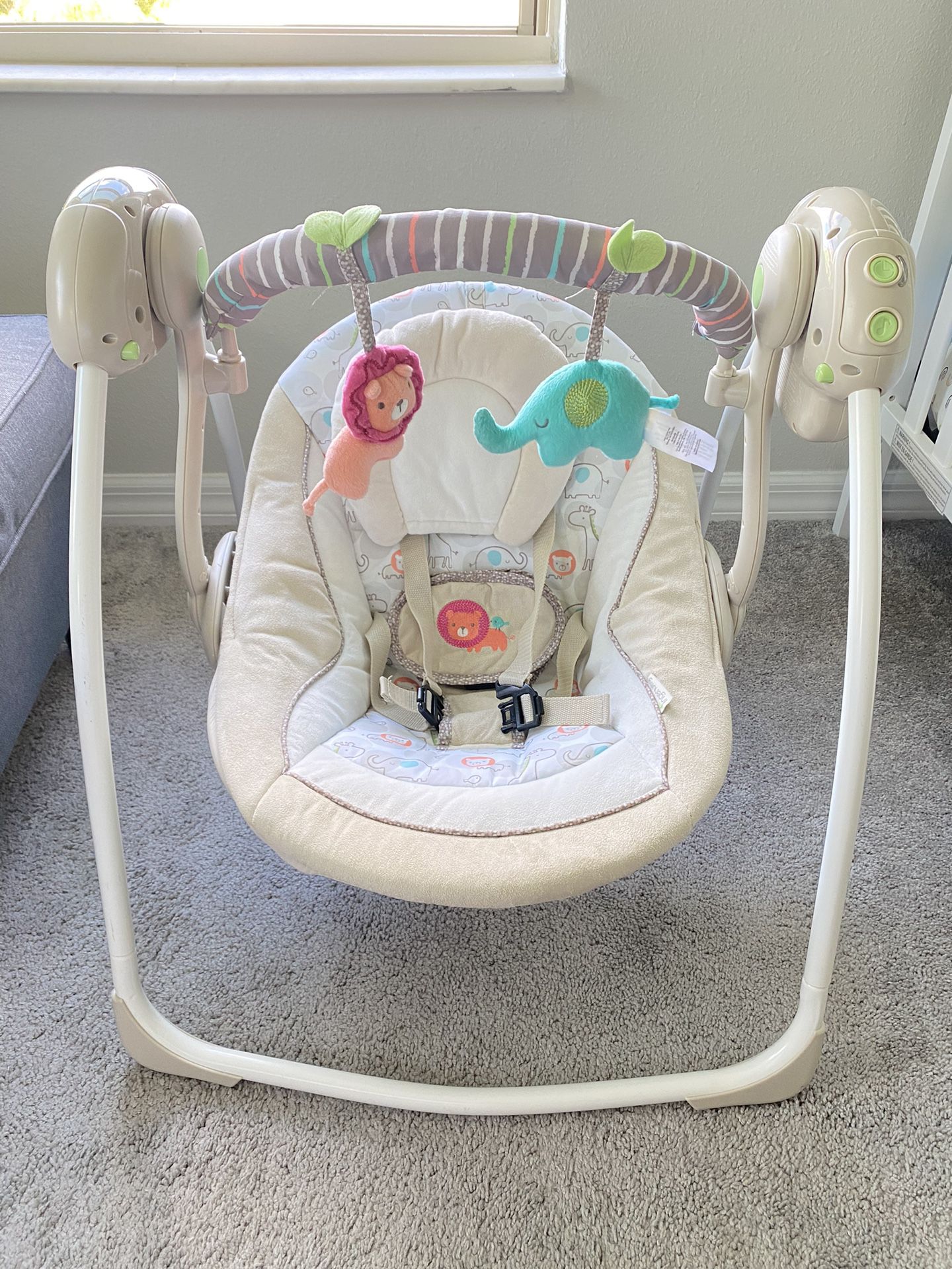 Ingenuity Comfort 2 Go Portable Compact Baby Swing, Infant
