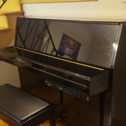 Piano YAMAHA
