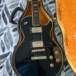 Electric Guitar With Case.