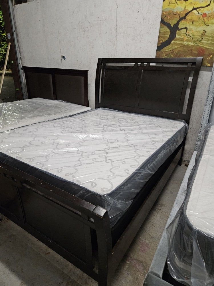 Brown Queen Size Bed