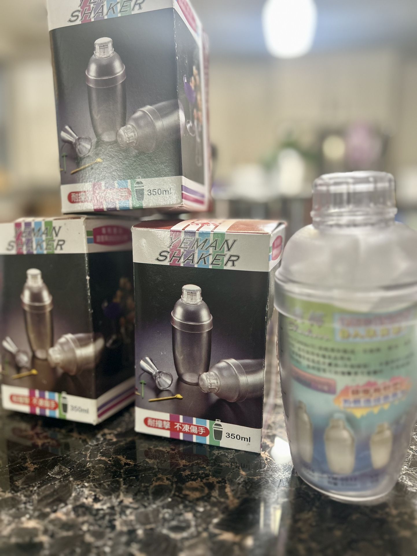 Brand new Shaker- plastic 350 ml, total 3