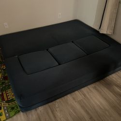 Play Couch 
