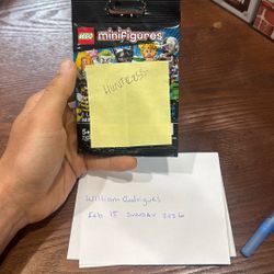 LEGO DC CMF HUNTRESS 