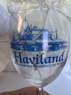 Vintage Collectible Wine Glasses (4) Unused