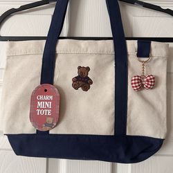 Tote bag