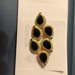Vintage Gold Tone Diamond Shaped With Black Stones Brooch Pin