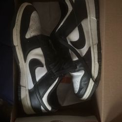 Nike Dunk Pandas 