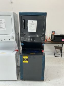 Washer/Dryer Tower Combo!