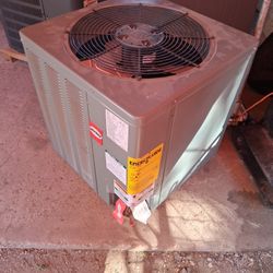 New comfort master 1.5 ton condenser R22⁷