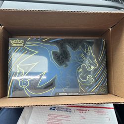 Pokemon Mega Charizard X ex Ultra Premium Collection