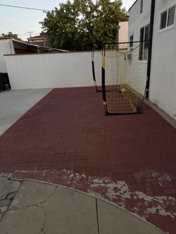 Free Red Brick 299sq feet 23’x13’ South Gate