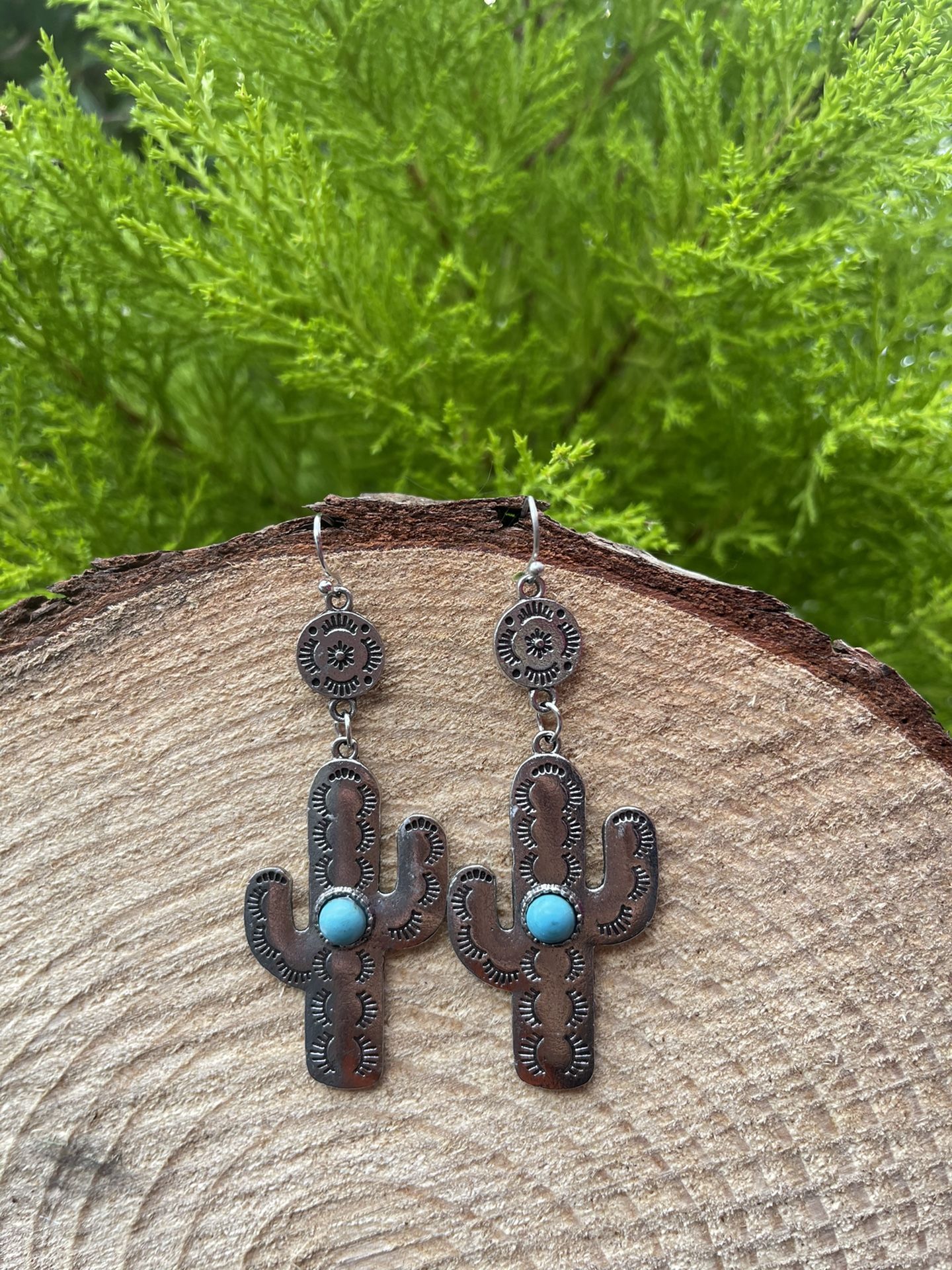 Cactus Earrings 🌵