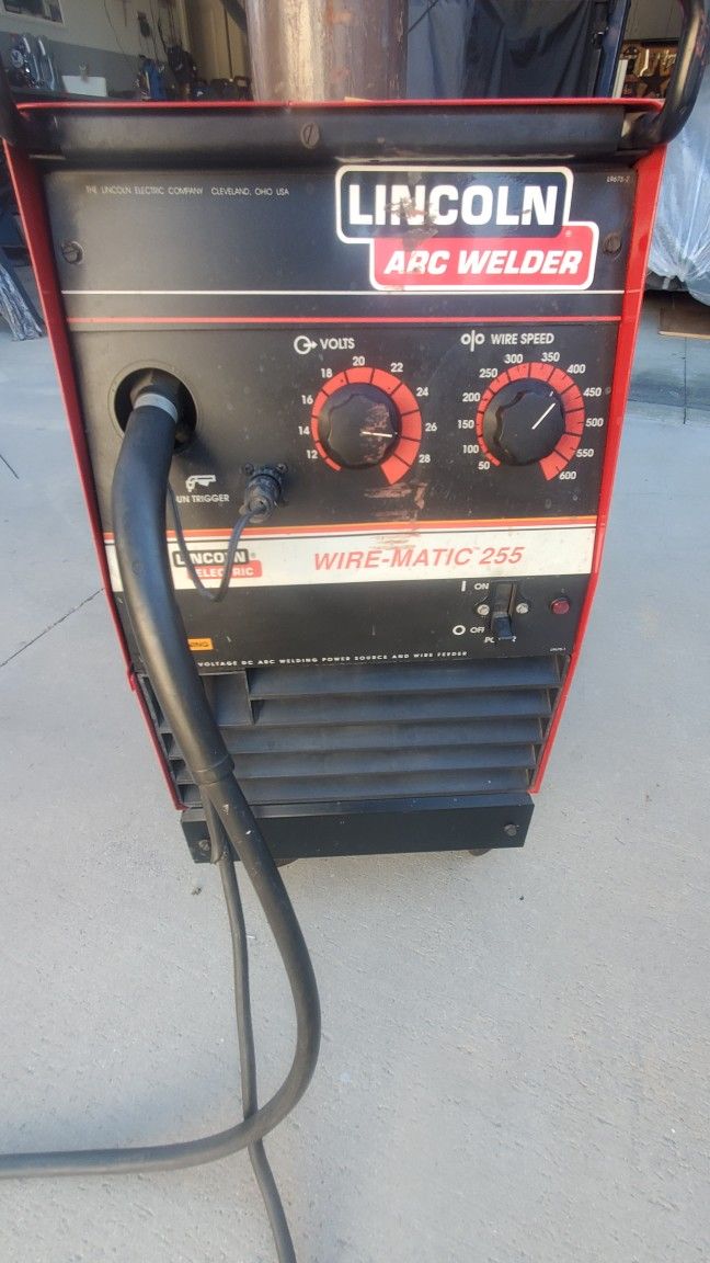 Lincoln Wire-Matic 255 Mig Welder