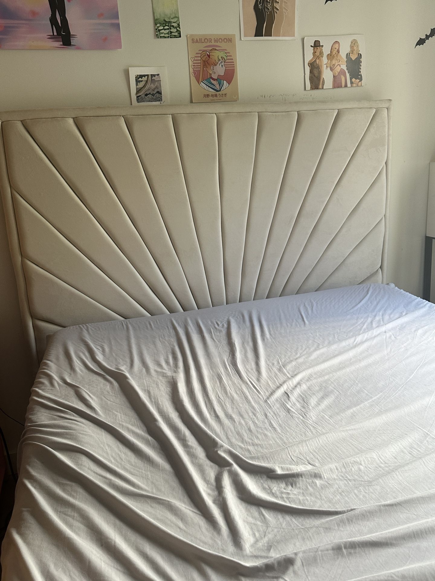 queen size bed frame