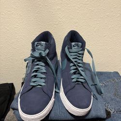 nike SB mid blazer cyan & dark blue