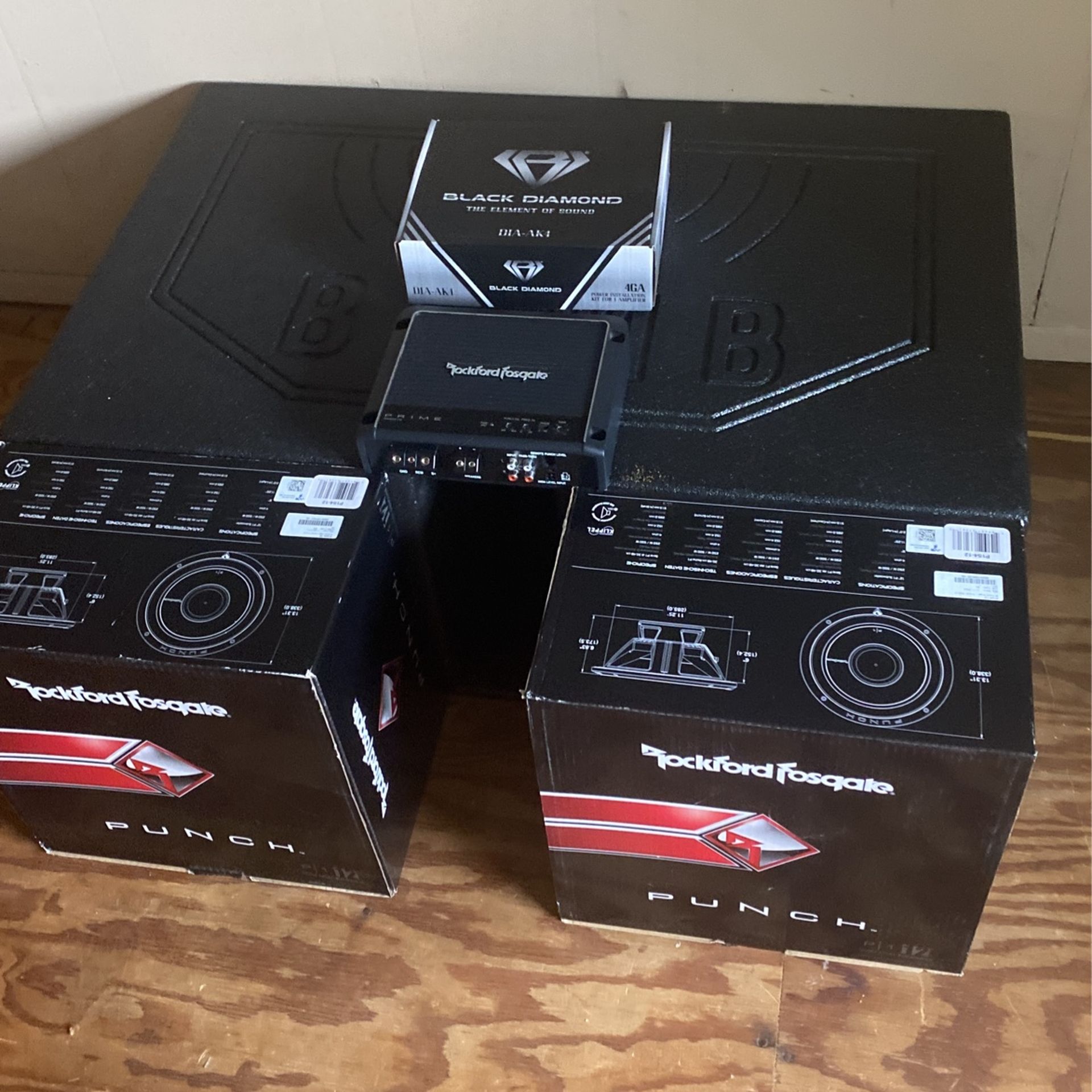 Rockford Fosgate Unopened P1 12,s With Qbomb Box And Matching 1000 Watt 500 Rms Amp..$500