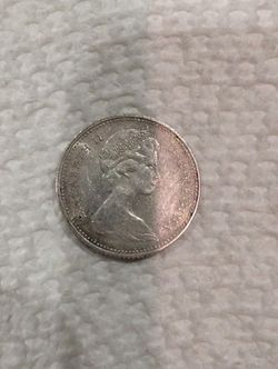 ) Canadian Confederation Centennial Silver Dime 