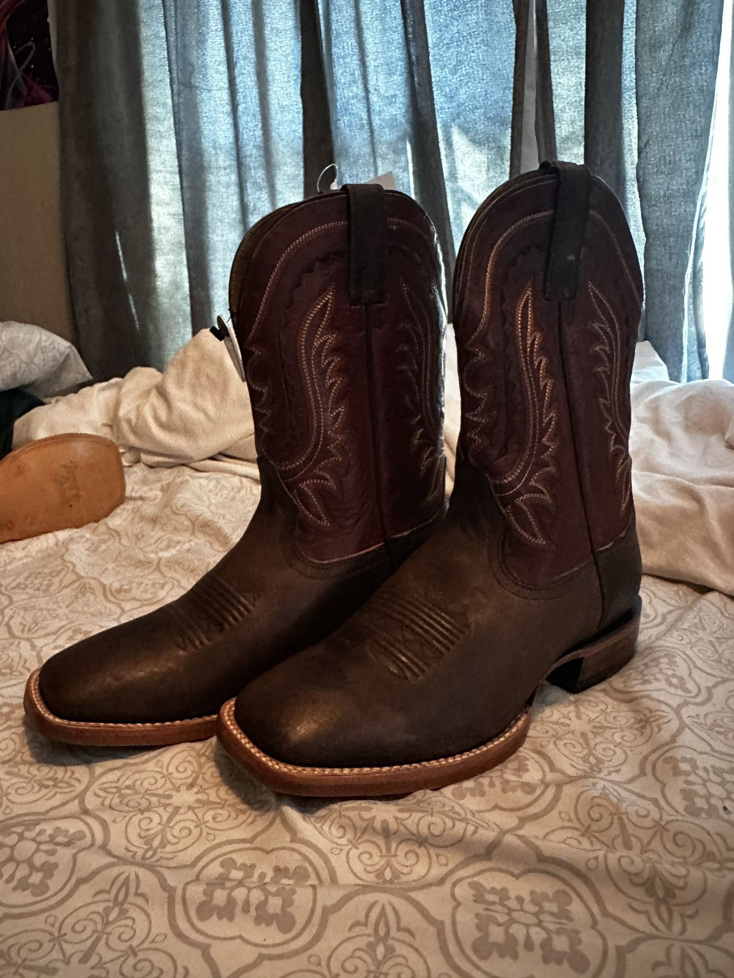 Brown Ariat ATS boots 