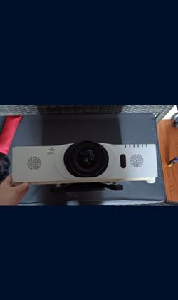 Hitachi Projector