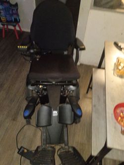 Need gone today!!!! Powered wheelchair works great $200 or best offer