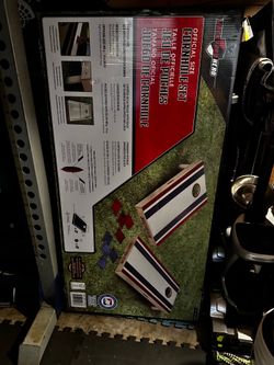 Backyard Hero Official Size Cornhole Set