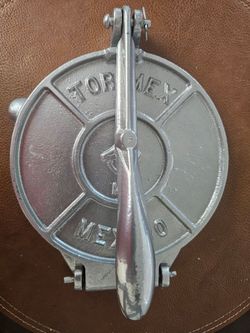Tortilla press maker