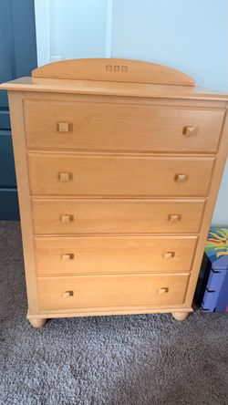 Ethan Allen American Dimensions Solid Maple 5-Drawer Dresser