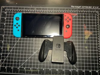 Nintendo Switch HAC-001 Console Neon Red/Blue Joy-Con Dock Charger 32GB