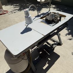 Overlock Sewing Machine 