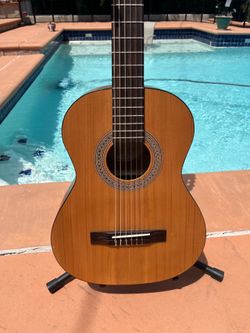 Fender Classical Guitar + Gator Hard Case