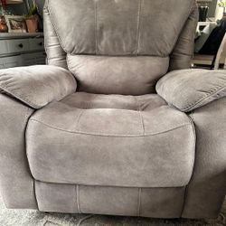 Reclining Chair 